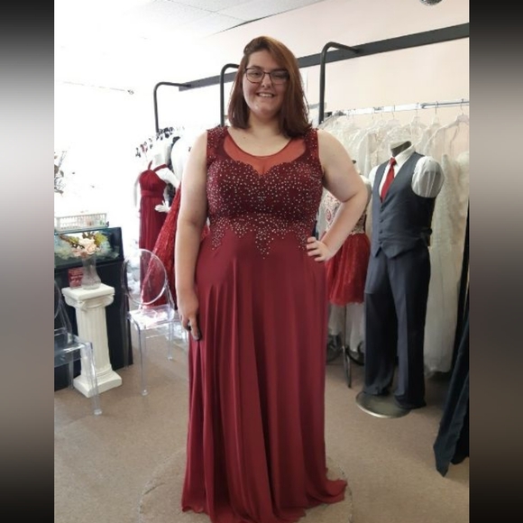 Graduation Dress - Picture 2 of 3